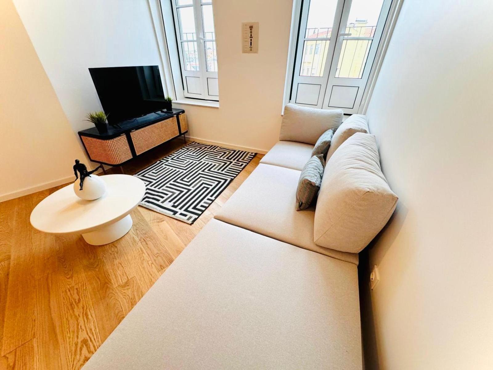 Lisbon Pink House II Beautiful 2 Bedroom Flat In City Center Εξωτερικό φωτογραφία