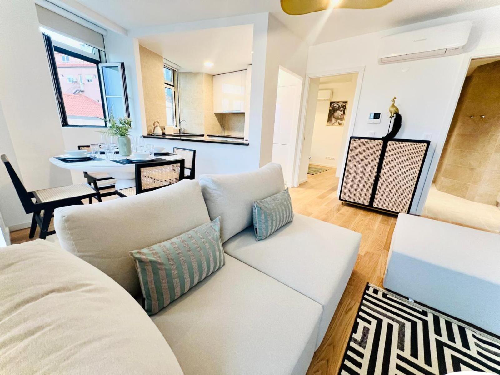 Lisbon Pink House II Beautiful 2 Bedroom Flat In City Center Εξωτερικό φωτογραφία