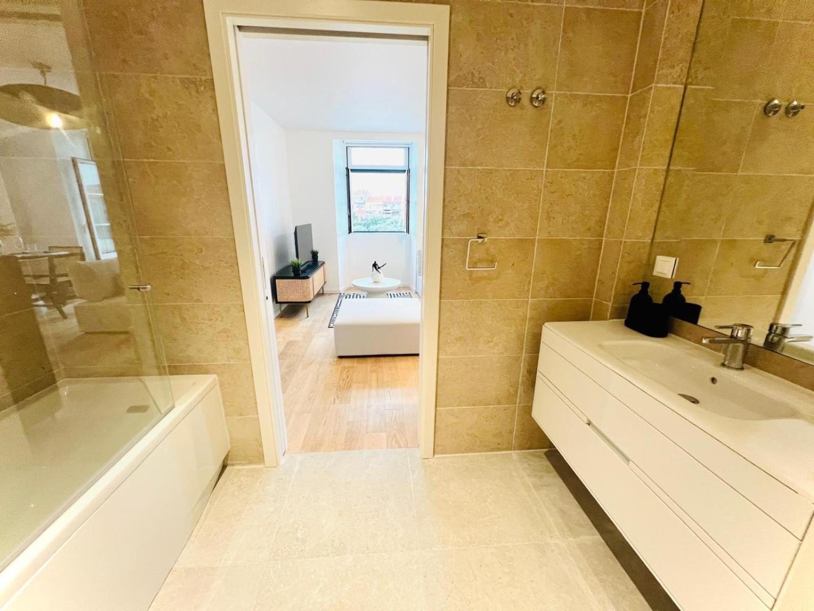 Lisbon Pink House II Beautiful 2 Bedroom Flat In City Center Εξωτερικό φωτογραφία
